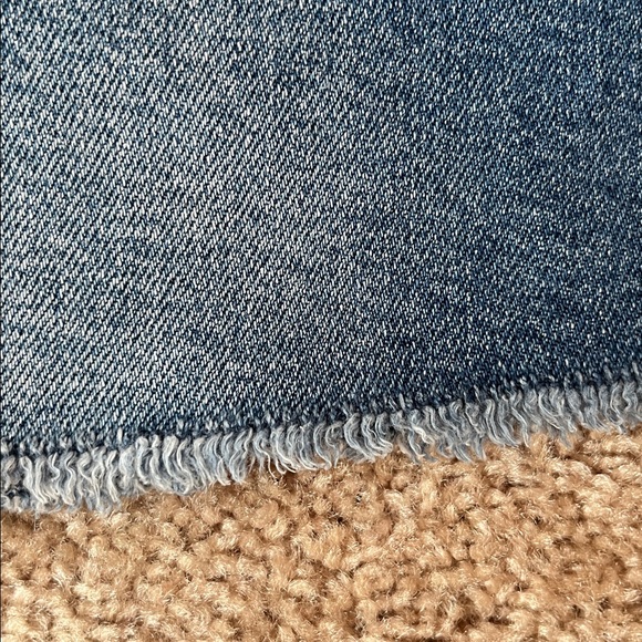 Good American Good Vintage Short Double Shorts - Picture 5 of 13